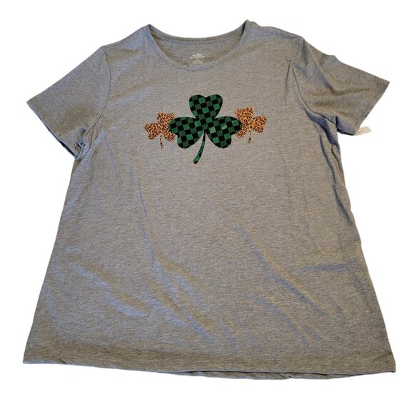 NWT Celebrate St Patrick's Day Top Women's‎ Size L Shamrock Tee Gray New - Picture 1 of 6